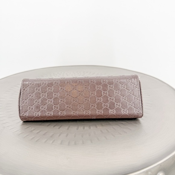 Gucci Brown Sunglasses with Iconic Design - Picture 3 of 4